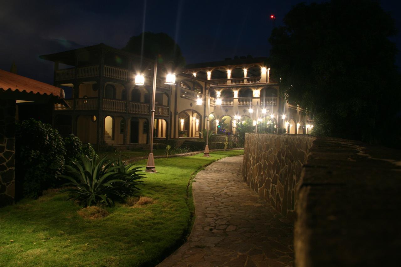 Hotel El Reith Lake Granada Exterior photo